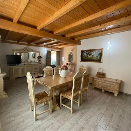 Il Casale Villa Budoni Exteriör bild