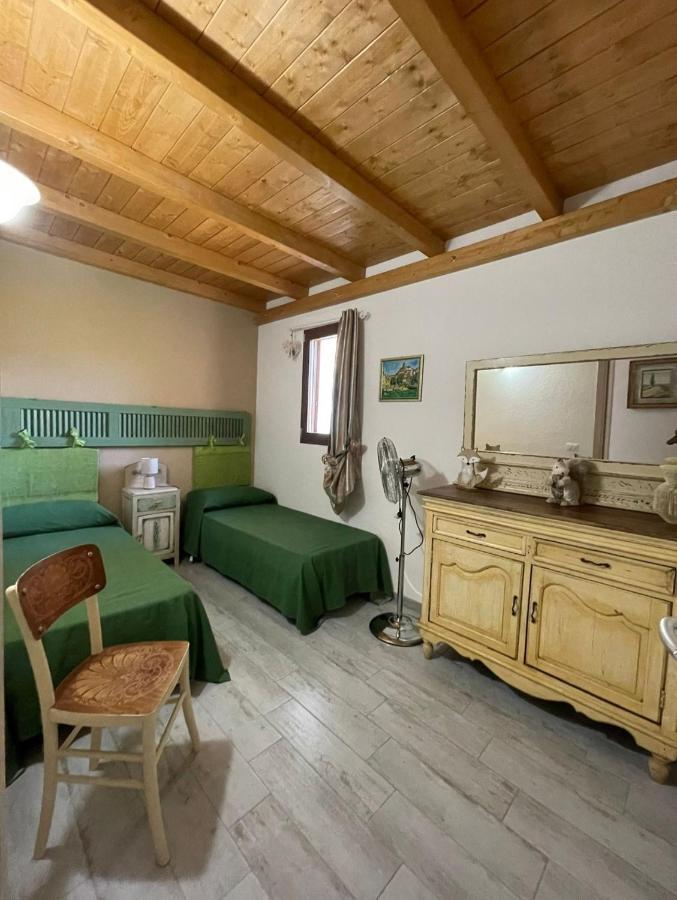 Il Casale Villa Budoni Exteriör bild